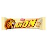 Lion White Nadziewany wafel z karmelem i płatkami pszennymi w białej polewie 42 g stokrotka.pl